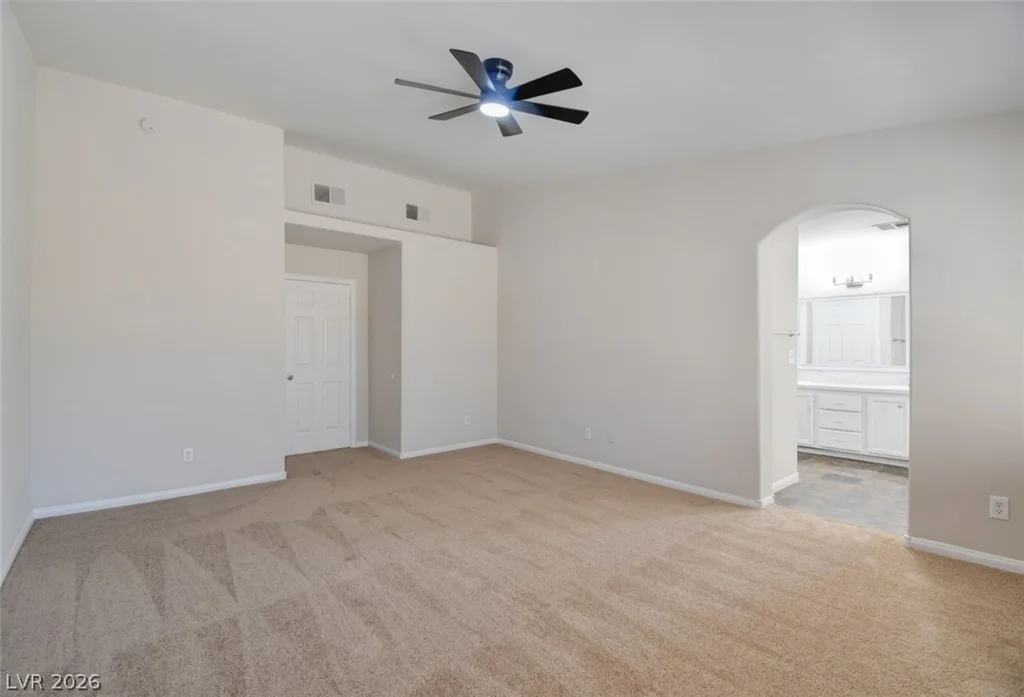 8221 Hollister, Las Vegas, NV 89131