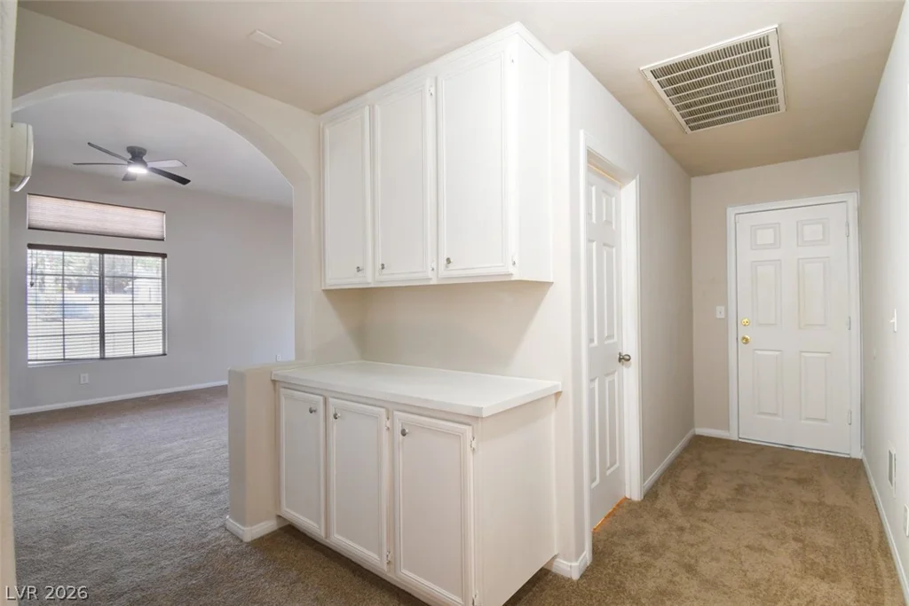 8221 Hollister, Las Vegas, NV 89131