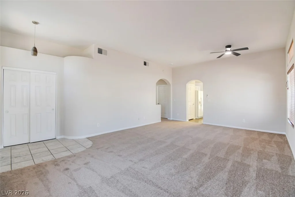8221 Hollister, Las Vegas, NV 89131