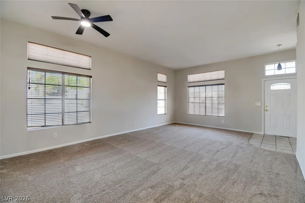 8221 Hollister, Las Vegas, NV 89131