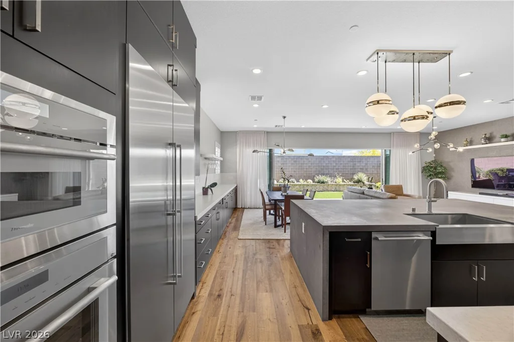 2706 Canvas Sky, Henderson, NV 89044