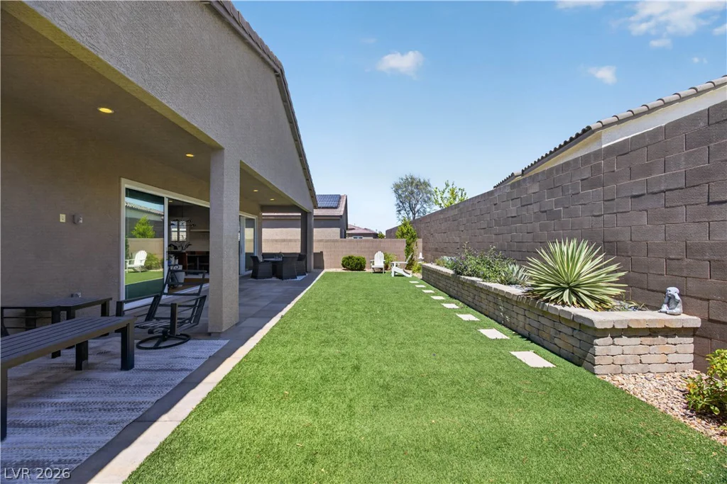 2706 Canvas Sky, Henderson, NV 89044