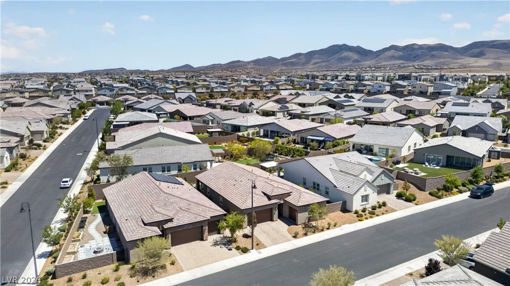 2706 Canvas Sky, Henderson, NV 89044