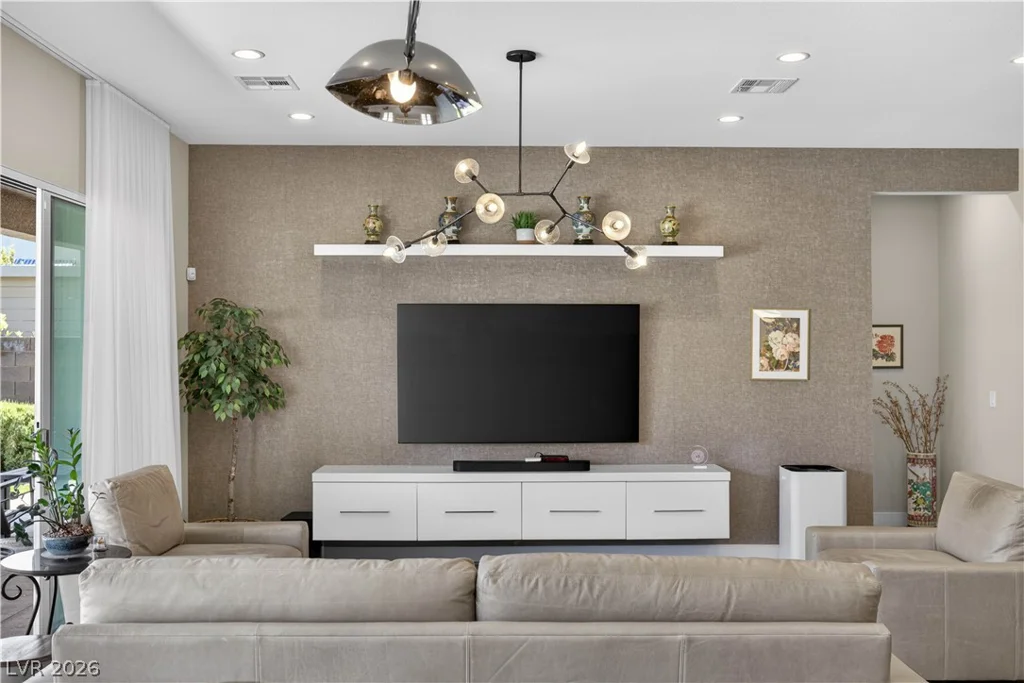 2706 Canvas Sky, Henderson, NV 89044