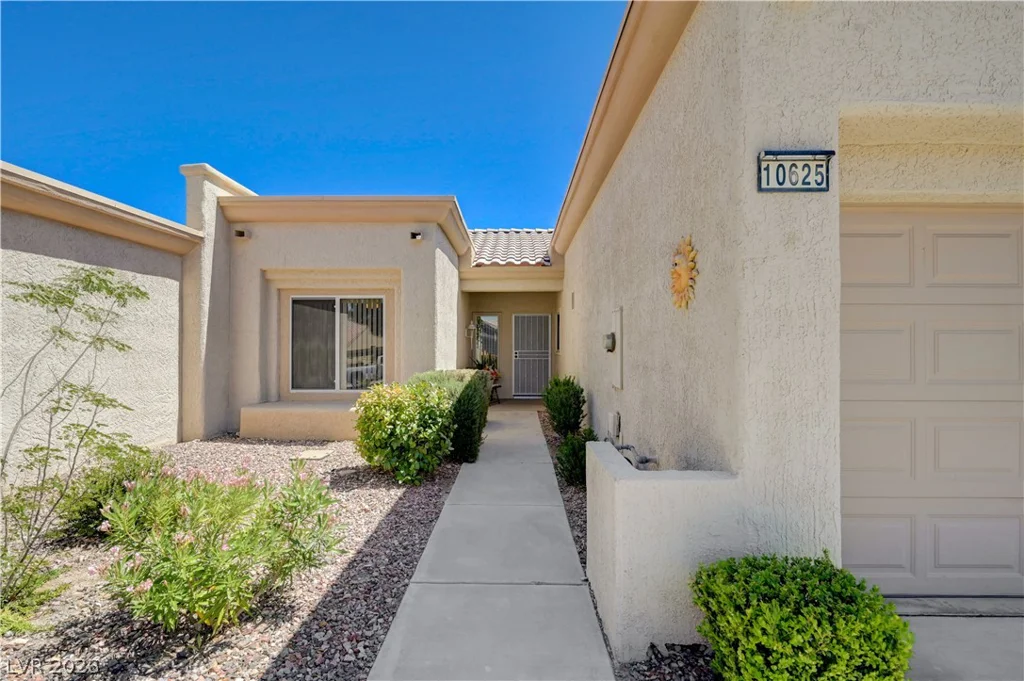 10625 Mission Lakes, Las Vegas, NV 89134