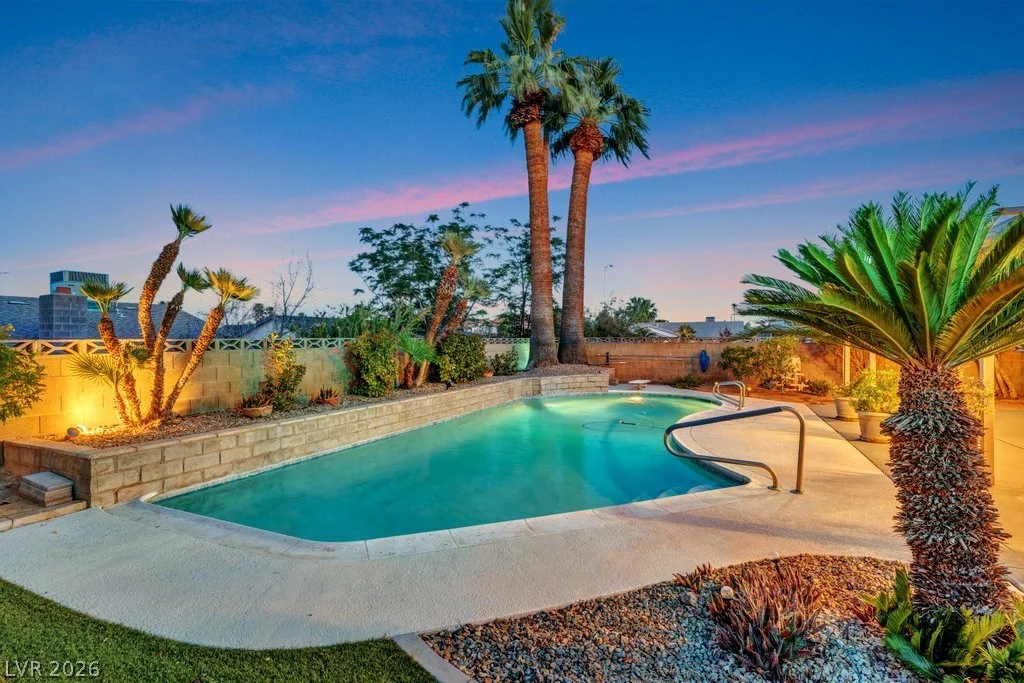 417 Davenport, Las Vegas, NV 89107