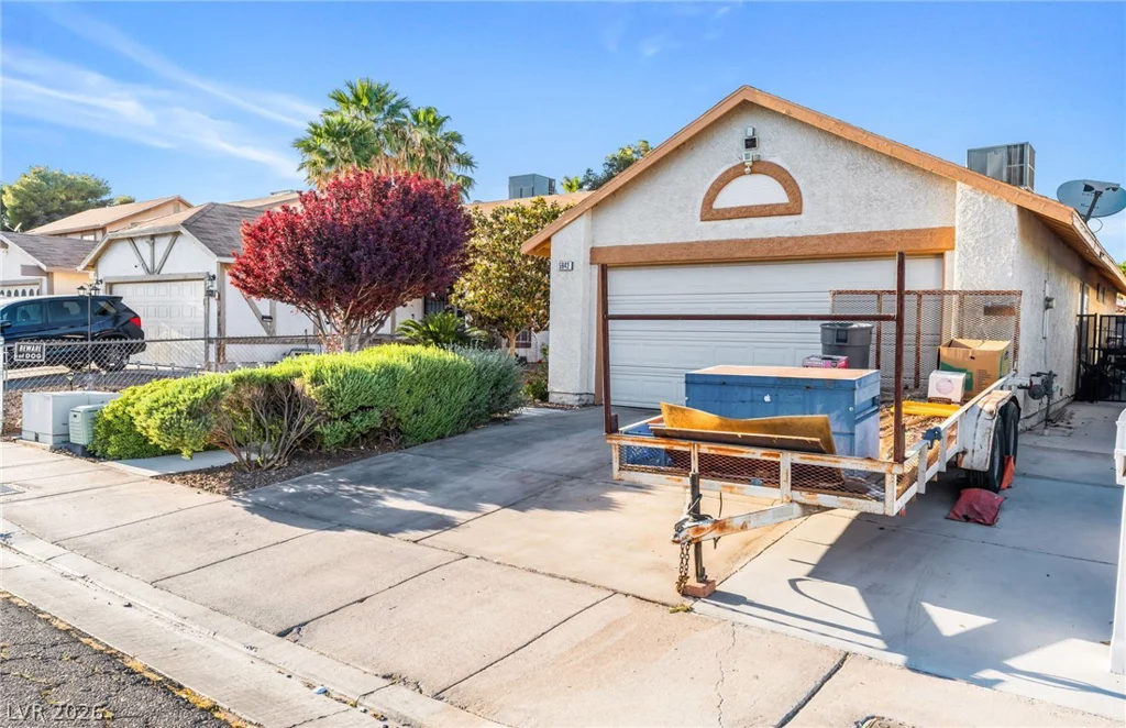 5942 Whispering Pine, Las Vegas, NV 89142