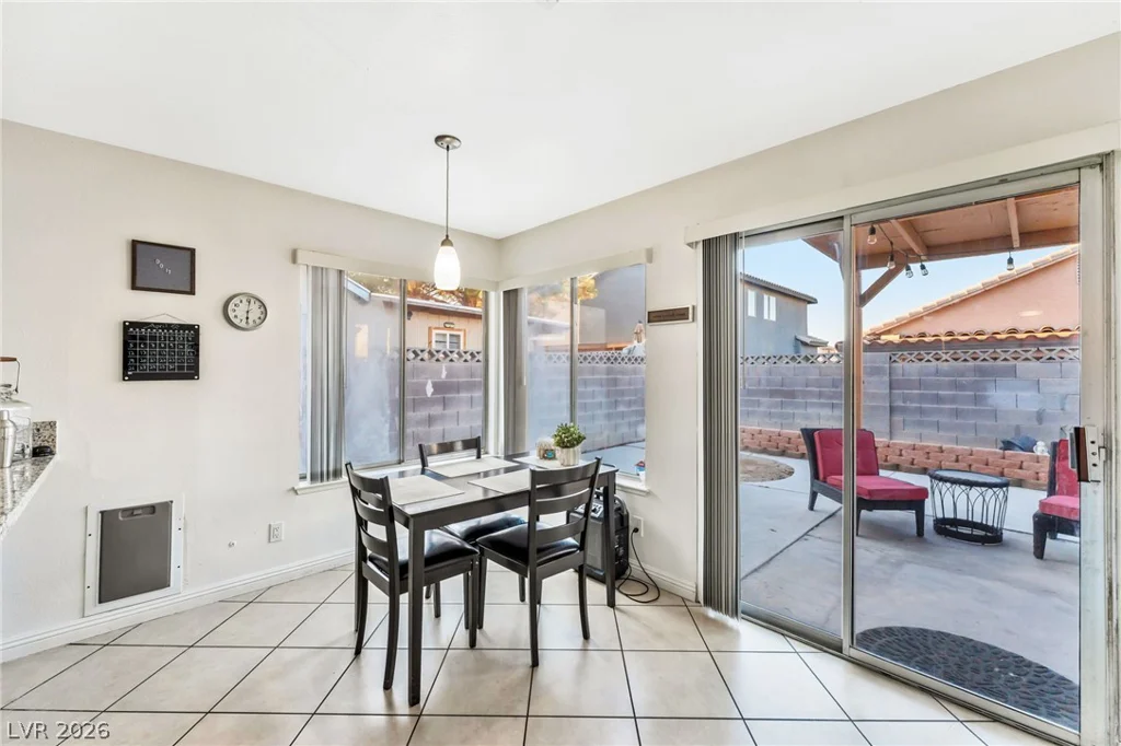 5942 Whispering Pine, Las Vegas, NV 89142