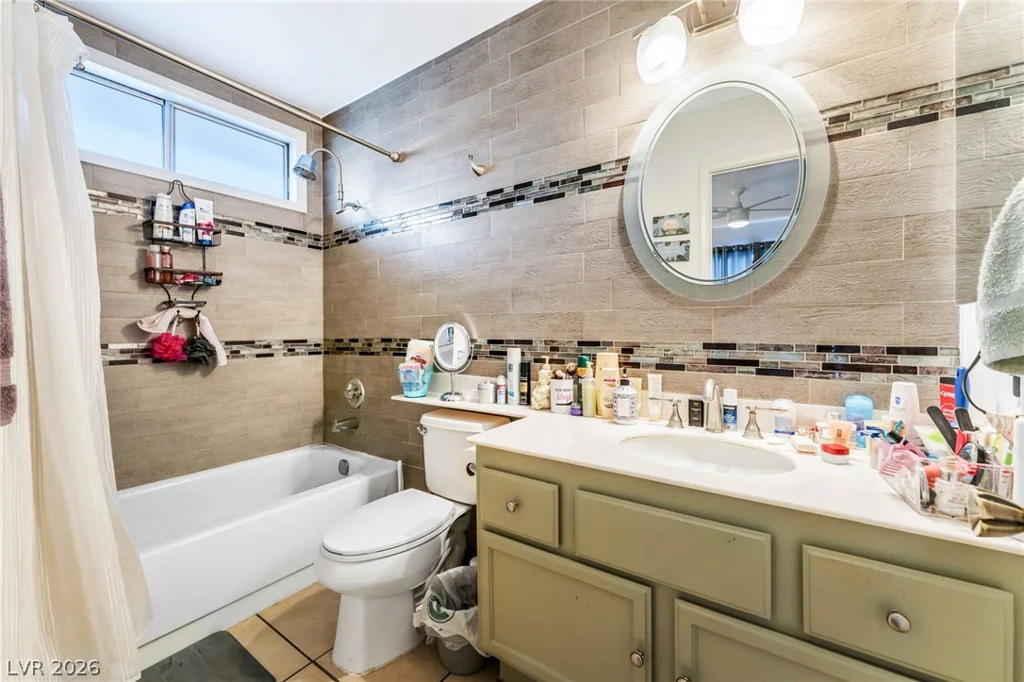 5942 Whispering Pine, Las Vegas, NV 89142