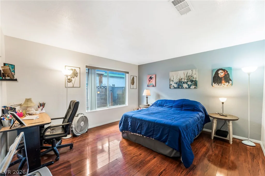5942 Whispering Pine, Las Vegas, NV 89142