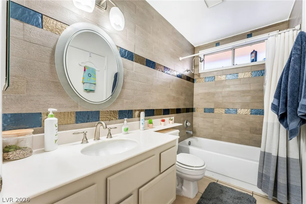 5942 Whispering Pine, Las Vegas, NV 89142