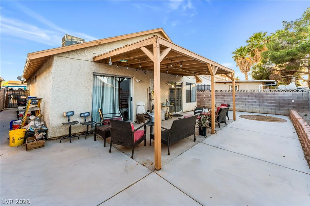 5942 Whispering Pine, Las Vegas, NV 89142