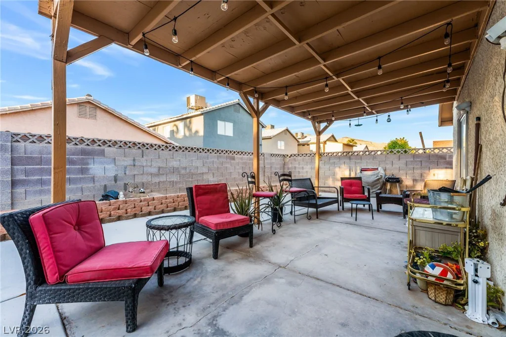 5942 Whispering Pine, Las Vegas, NV 89142
