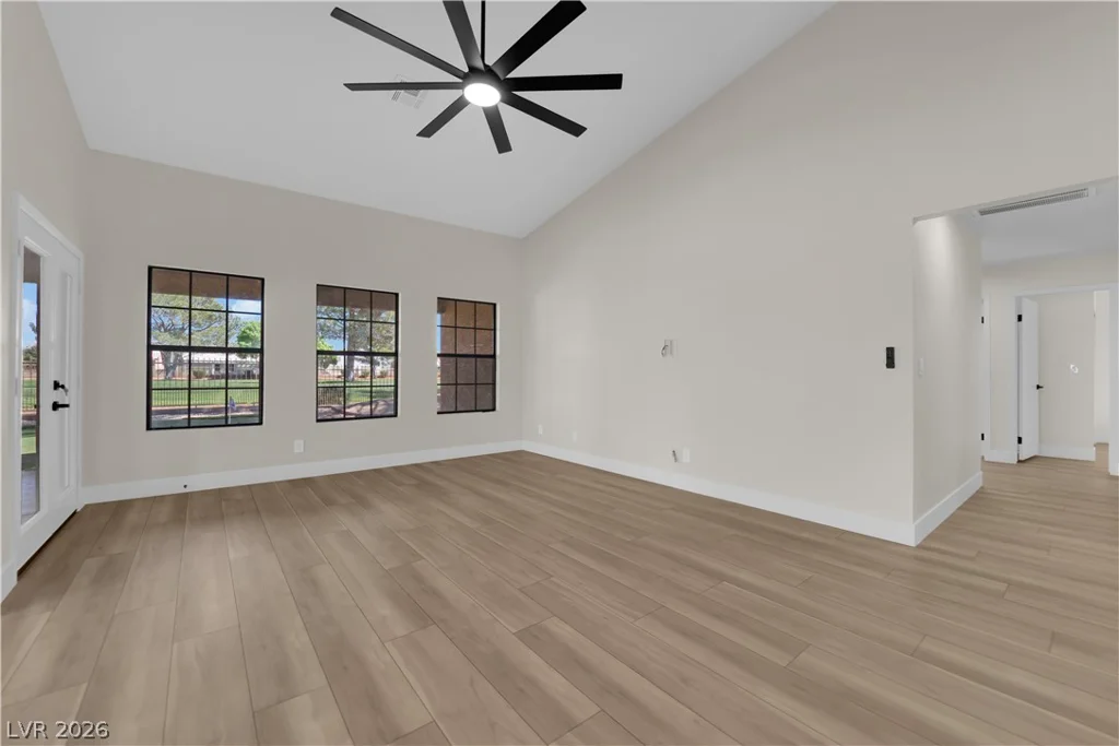 5336 Singing Hills, Las Vegas, NV 89130