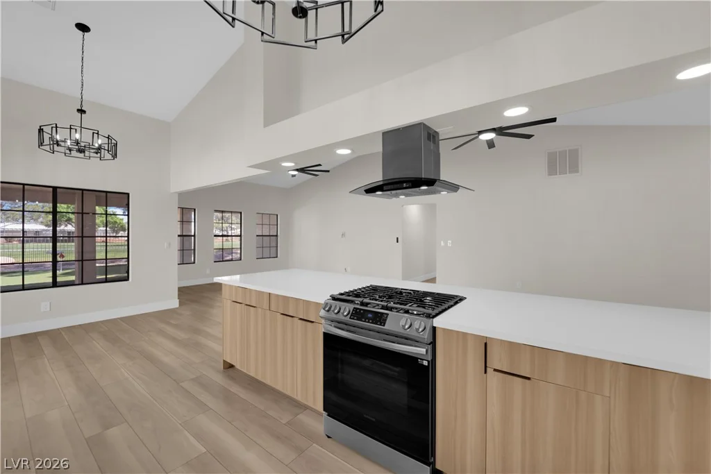 5336 Singing Hills, Las Vegas, NV 89130