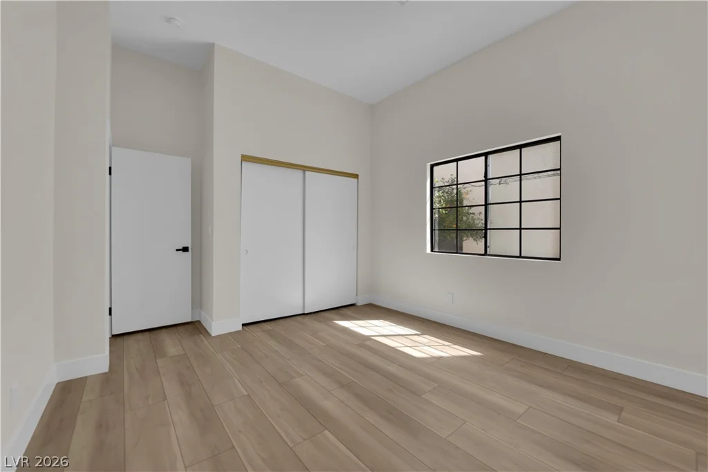 5336 Singing Hills, Las Vegas, NV 89130