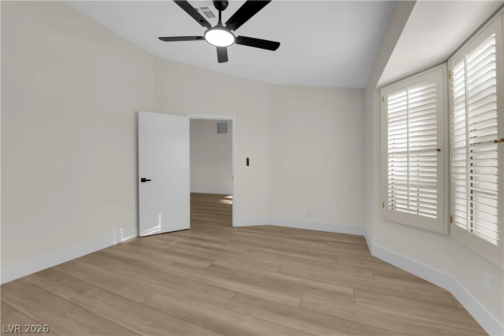 5336 Singing Hills, Las Vegas, NV 89130