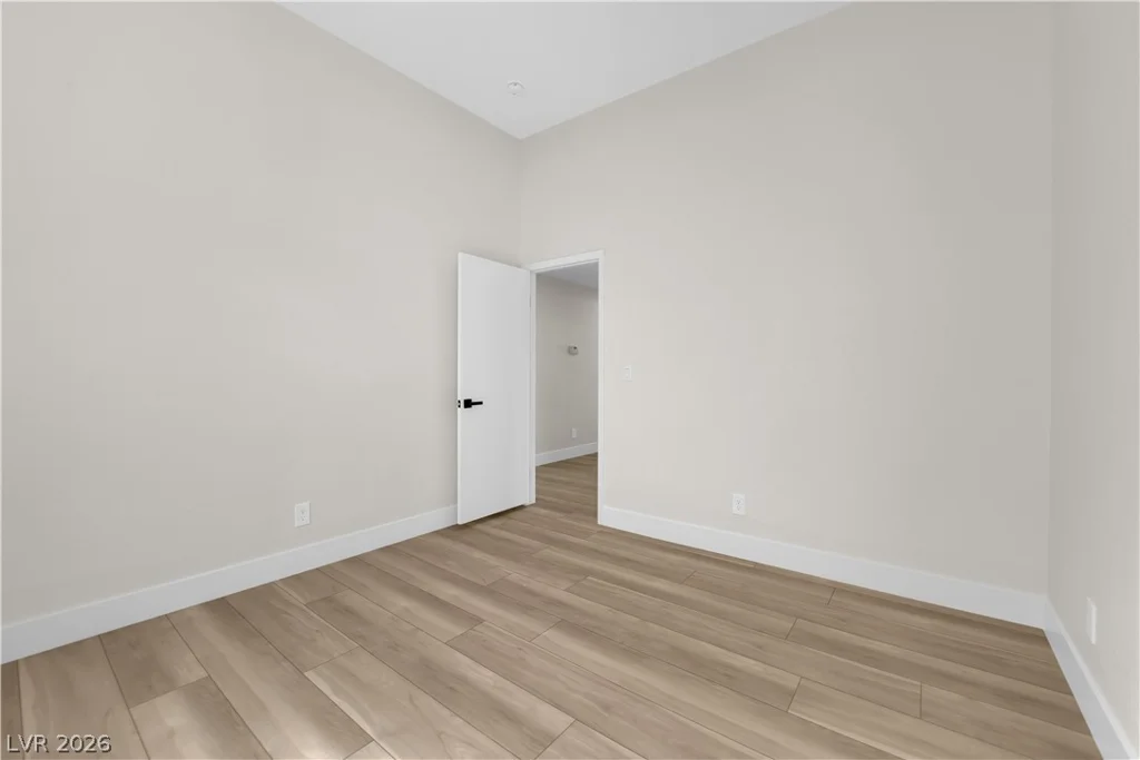 5336 Singing Hills, Las Vegas, NV 89130