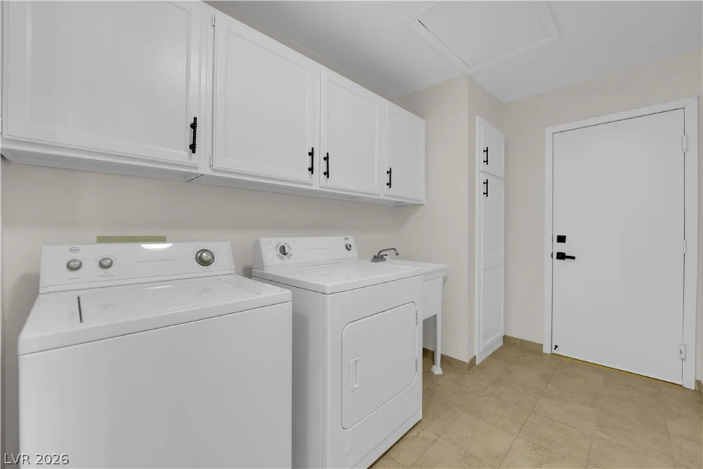 5336 Singing Hills, Las Vegas, NV 89130