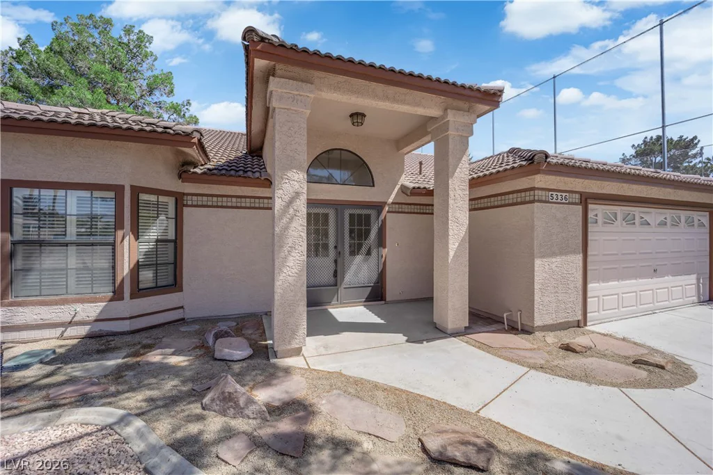 5336 Singing Hills, Las Vegas, NV 89130