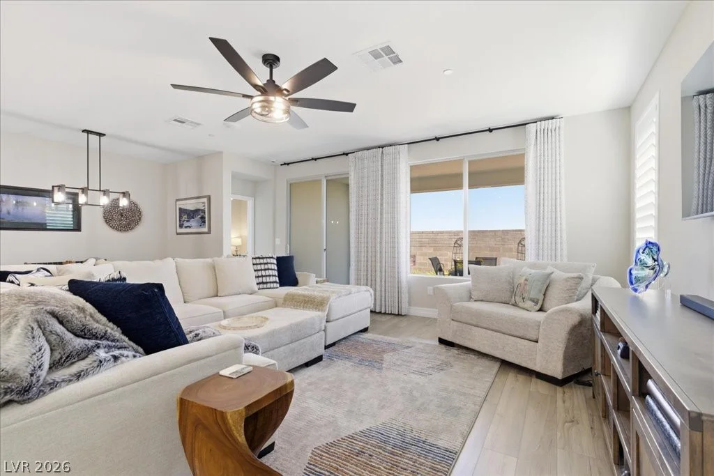 10026 Sangria Sunrise, Las Vegas, NV 89143