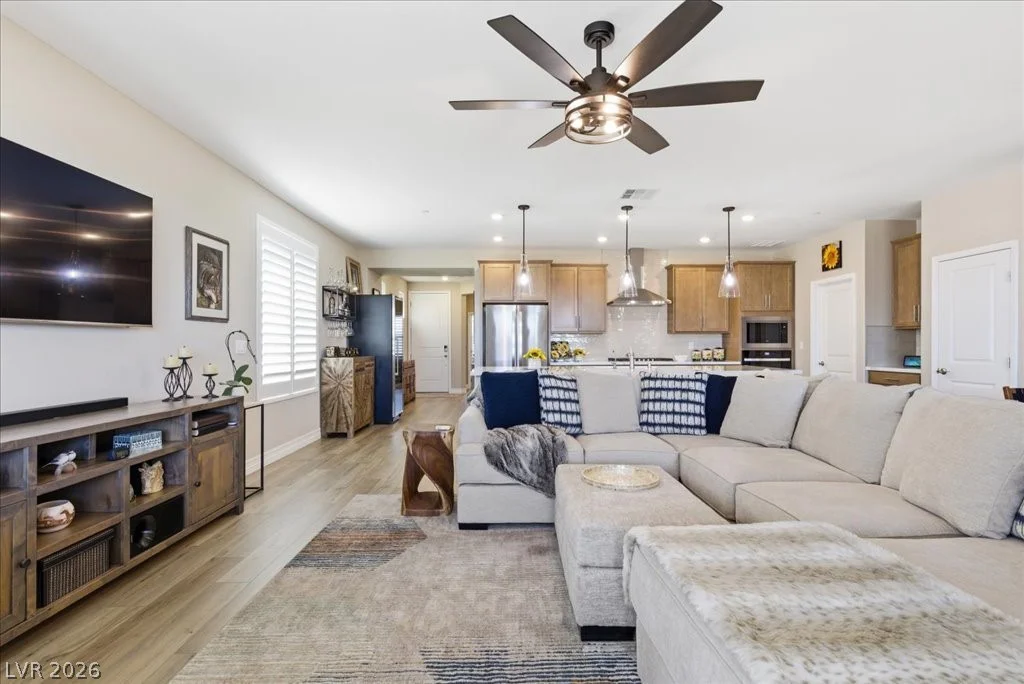 10026 Sangria Sunrise, Las Vegas, NV 89143