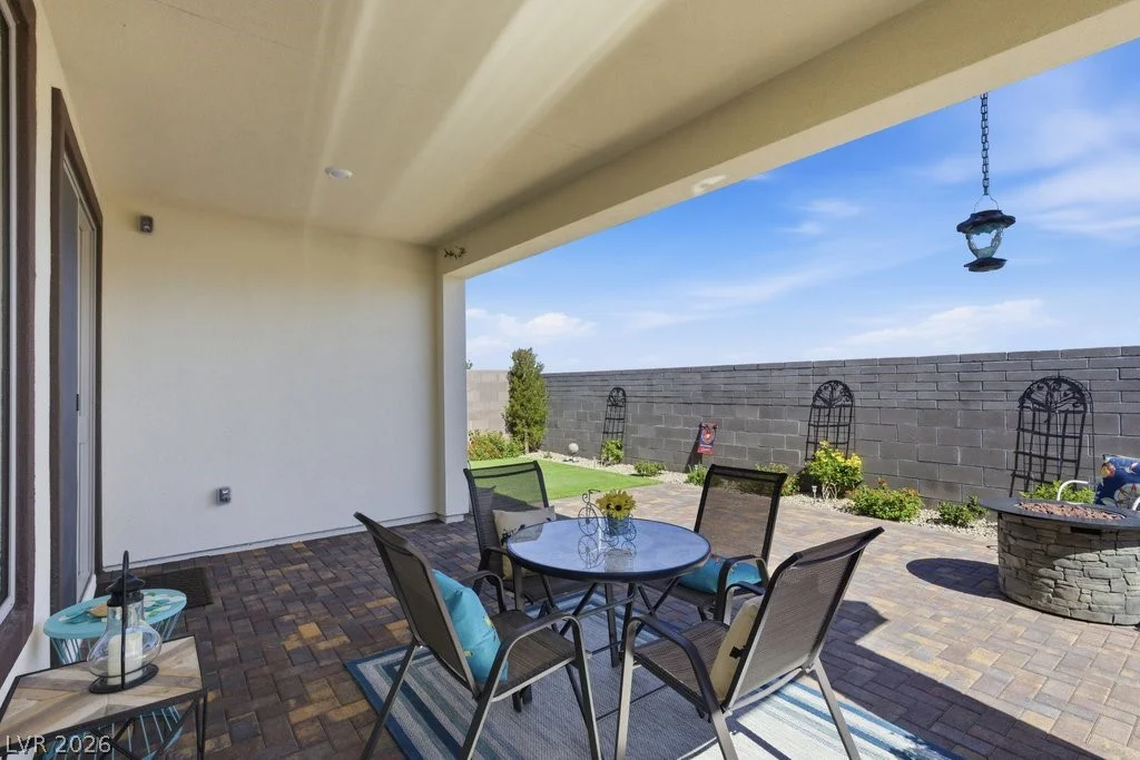 10026 Sangria Sunrise, Las Vegas, NV 89143