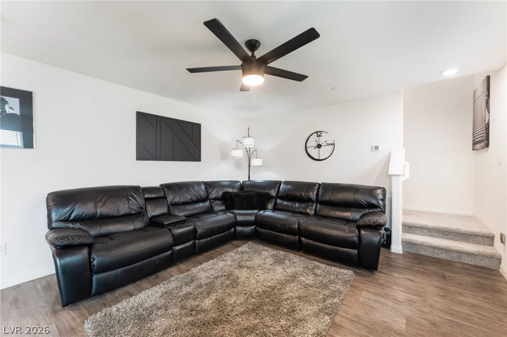6867 Evening Orchid, North Las Vegas, NV 89086