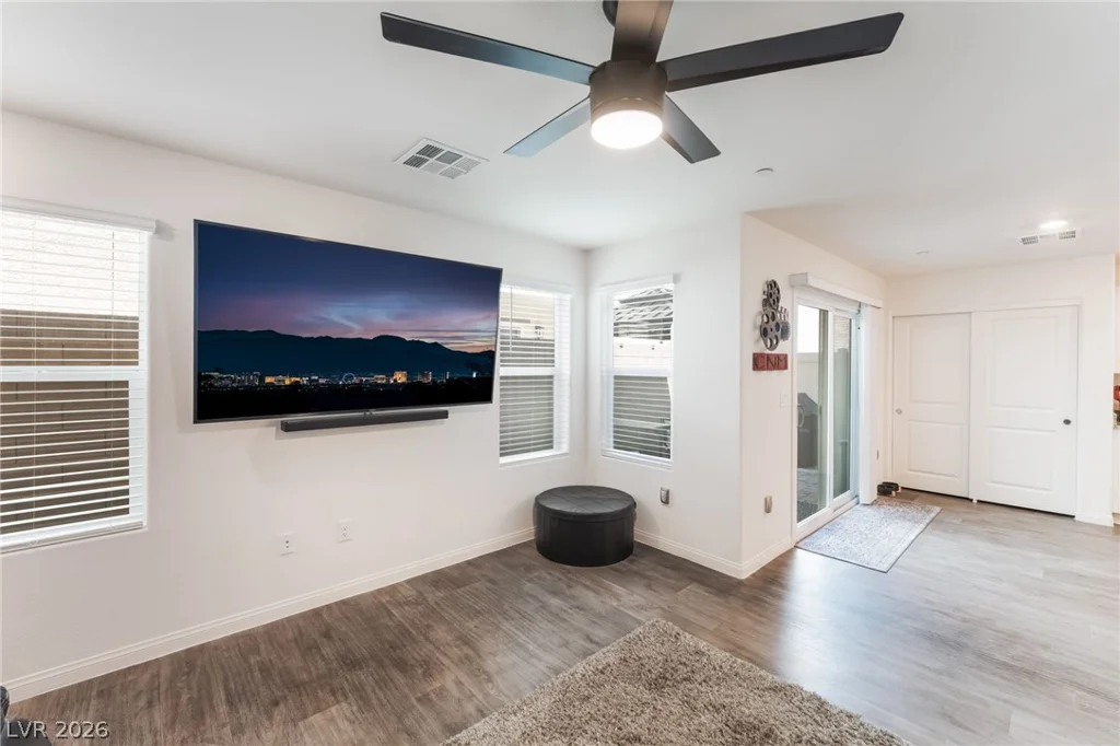 6867 Evening Orchid, North Las Vegas, NV 89086