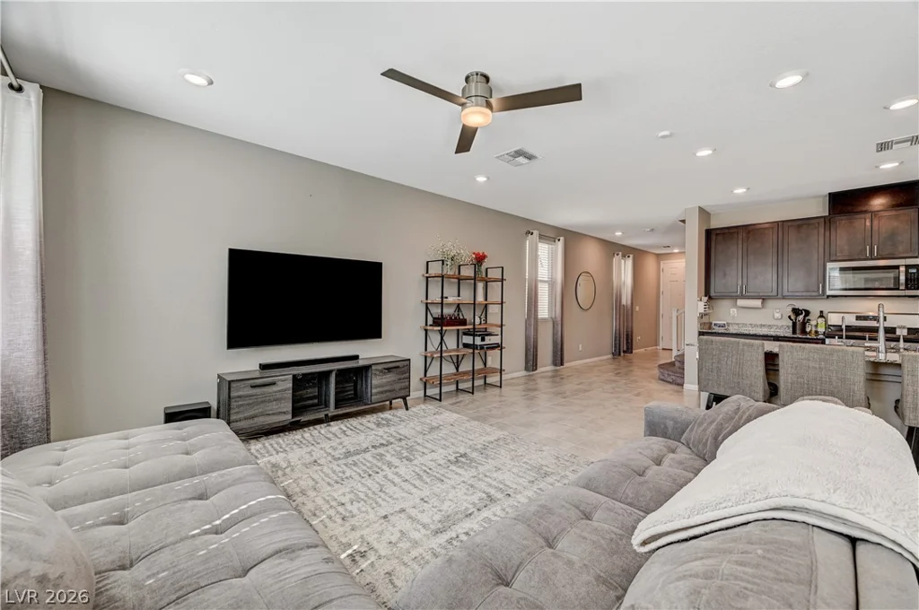 10621 Adobe Ranch, Las Vegas, NV 89141