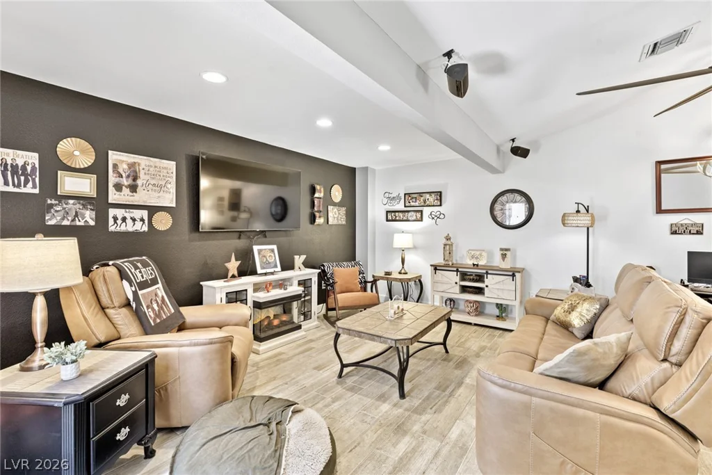 8904 Litchfield, Las Vegas, NV 89134
