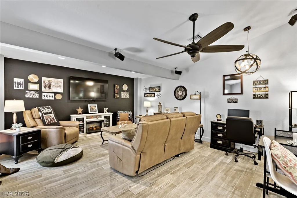 8904 Litchfield, Las Vegas, NV 89134