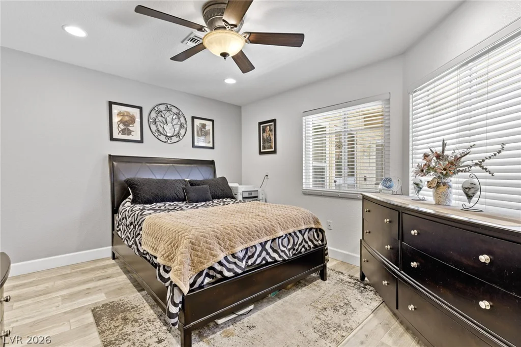 8904 Litchfield, Las Vegas, NV 89134