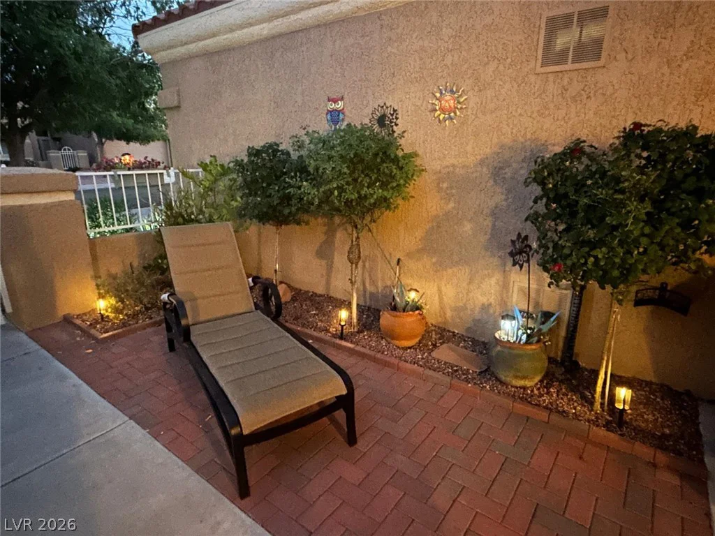 8904 Litchfield, Las Vegas, NV 89134