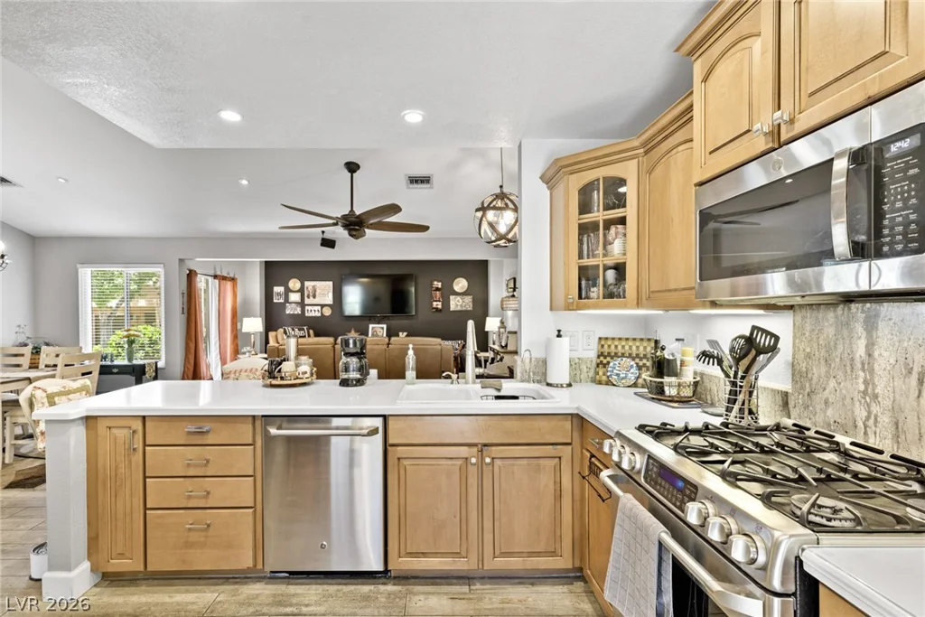 8904 Litchfield, Las Vegas, NV 89134