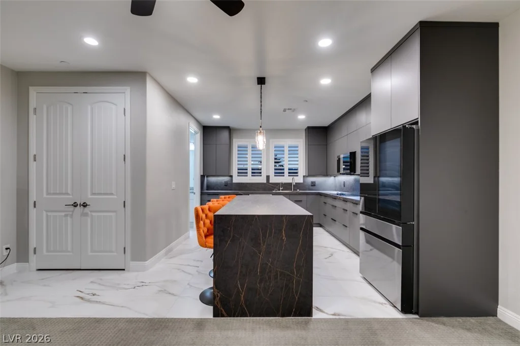8615 Jerlyn, Las Vegas, NV 89113