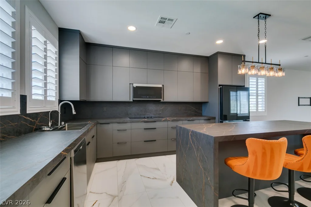 8615 Jerlyn, Las Vegas, NV 89113