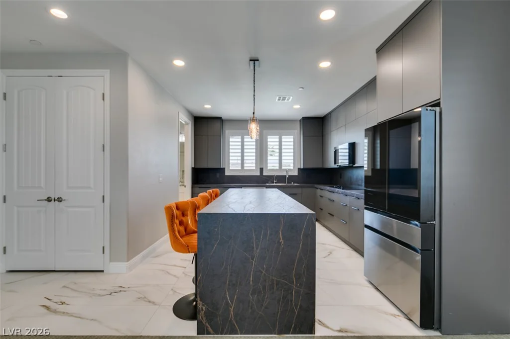 8615 Jerlyn, Las Vegas, NV 89113