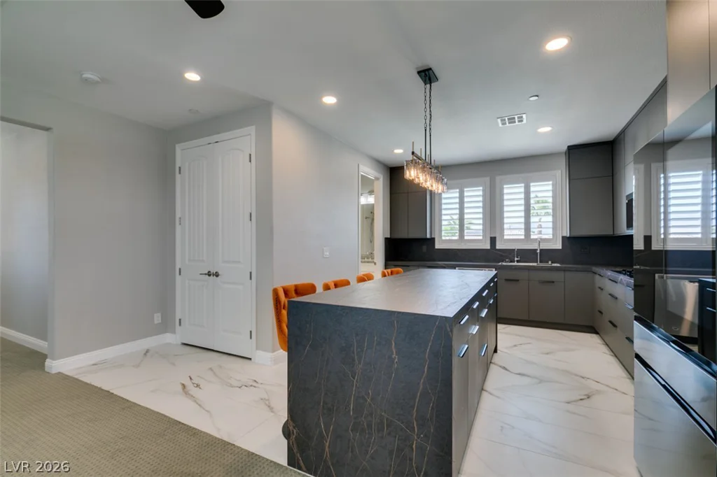 8615 Jerlyn, Las Vegas, NV 89113