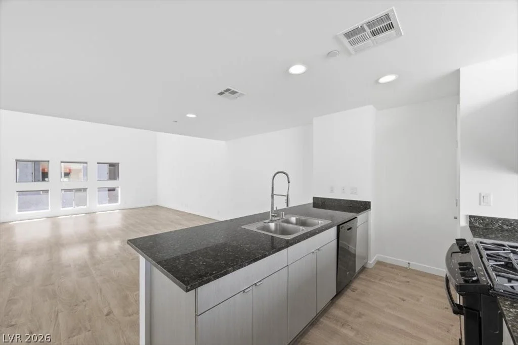247 Tower, Las Vegas, NV 89101