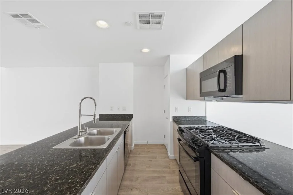 247 Tower, Las Vegas, NV 89101