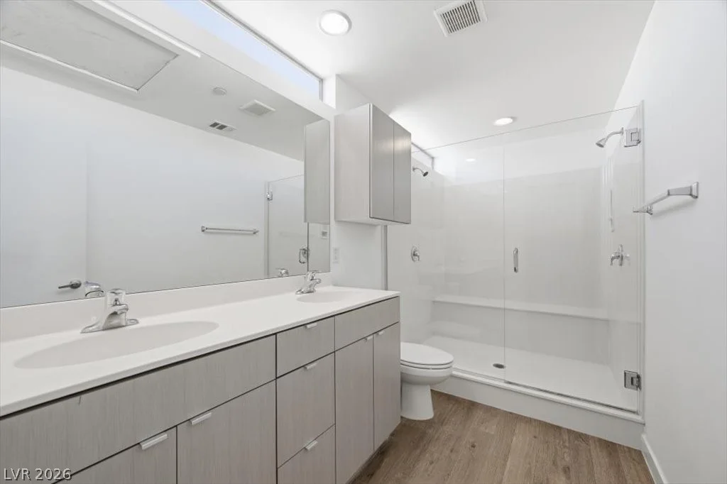247 Tower, Las Vegas, NV 89101