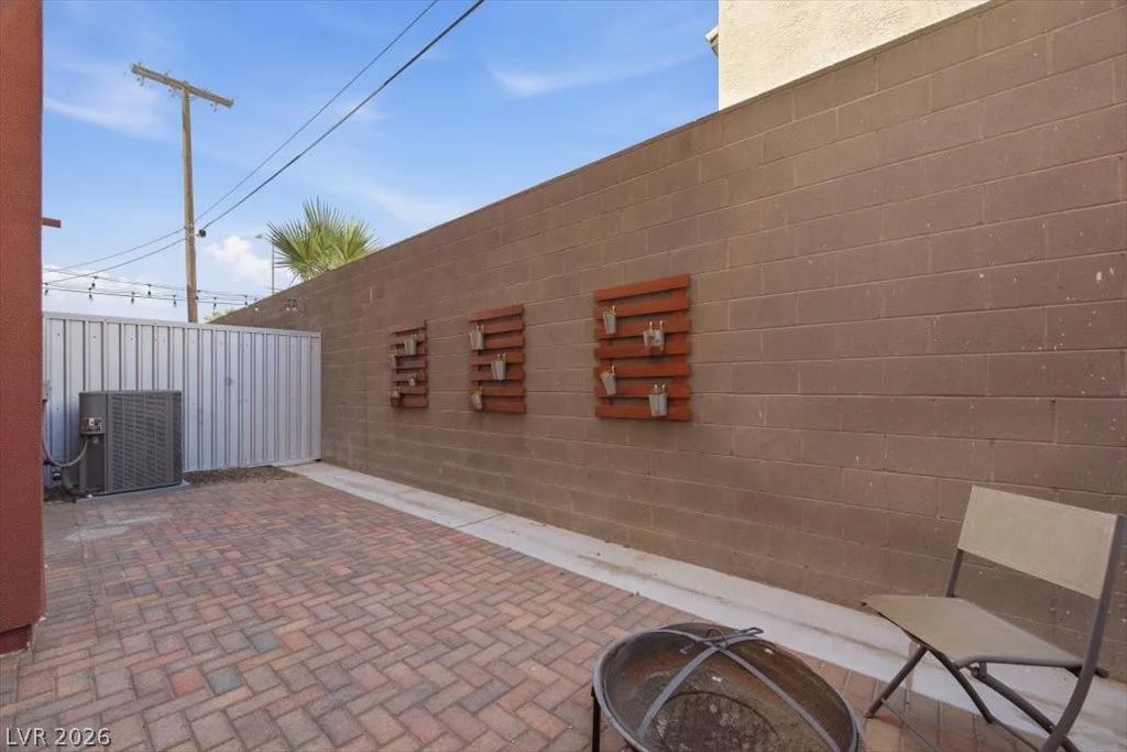 247 Tower, Las Vegas, NV 89101