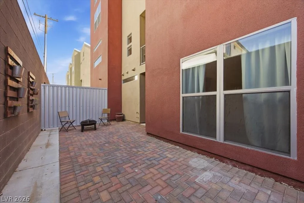 247 Tower, Las Vegas, NV 89101