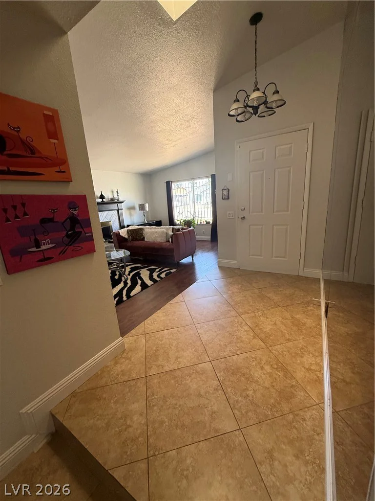 6747 Grandola, Las Vegas, NV 89103