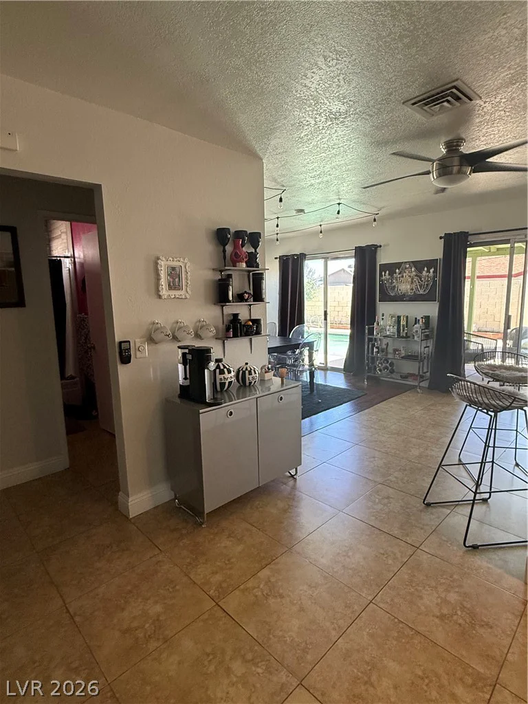 6747 Grandola, Las Vegas, NV 89103