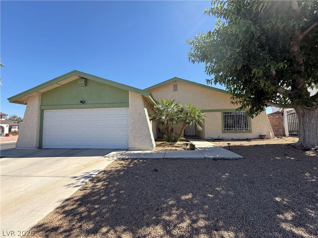 6747 Grandola, Las Vegas, NV 89103