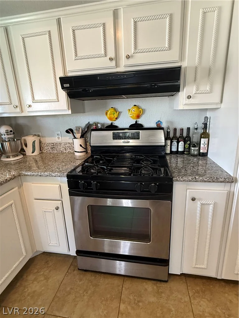 6747 Grandola, Las Vegas, NV 89103