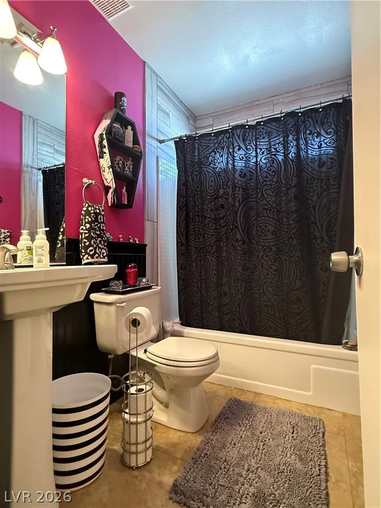 6747 Grandola, Las Vegas, NV 89103