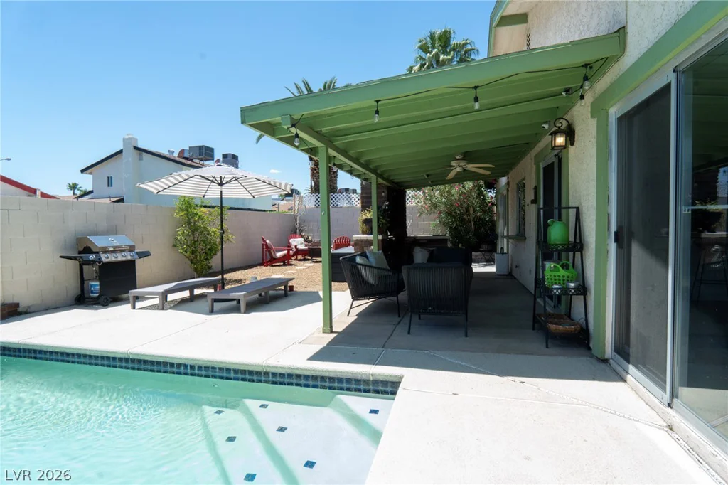 6747 Grandola, Las Vegas, NV 89103